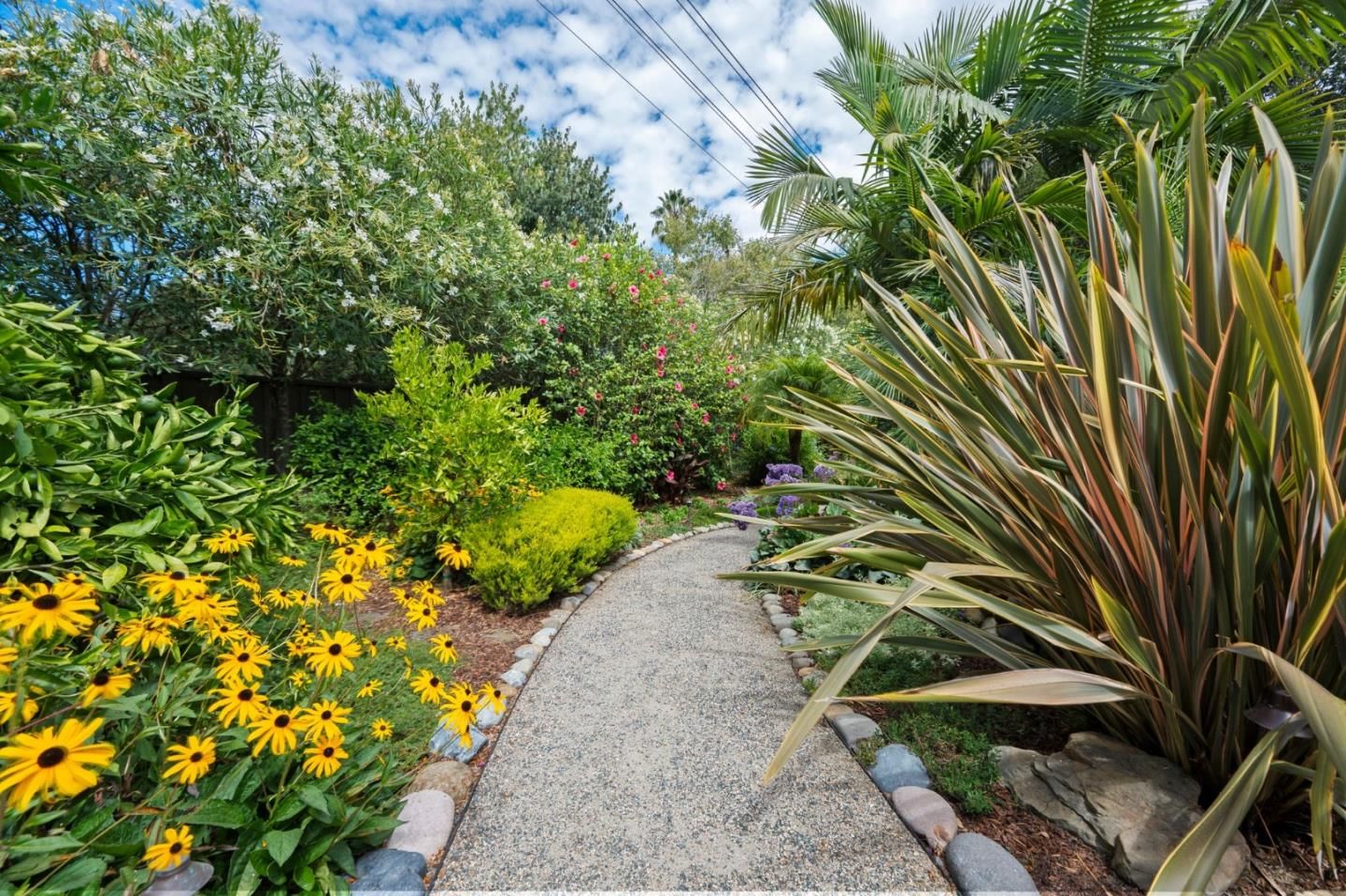 MLS Listing Photo 3