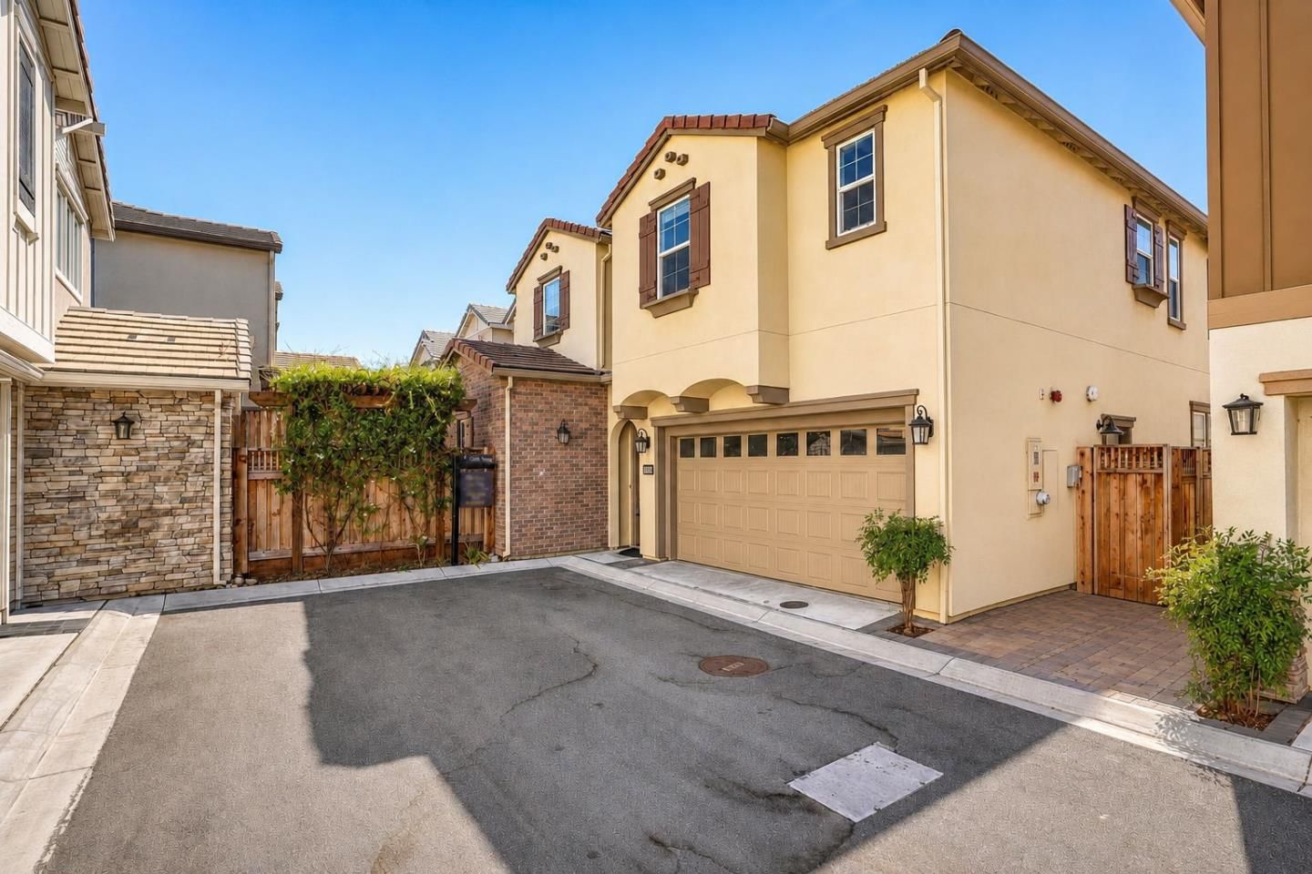 MLS Listing Photo 2