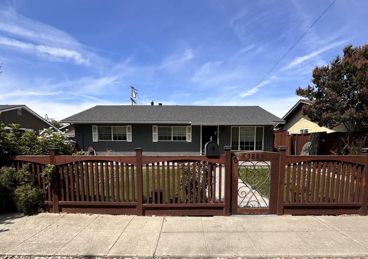 Listing Photo 1