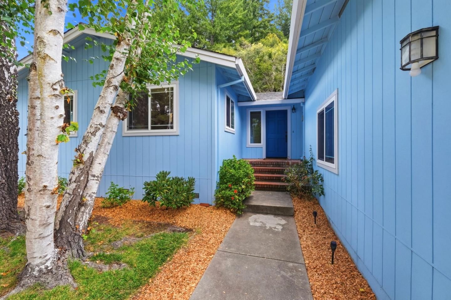MLS Listing Photo 4