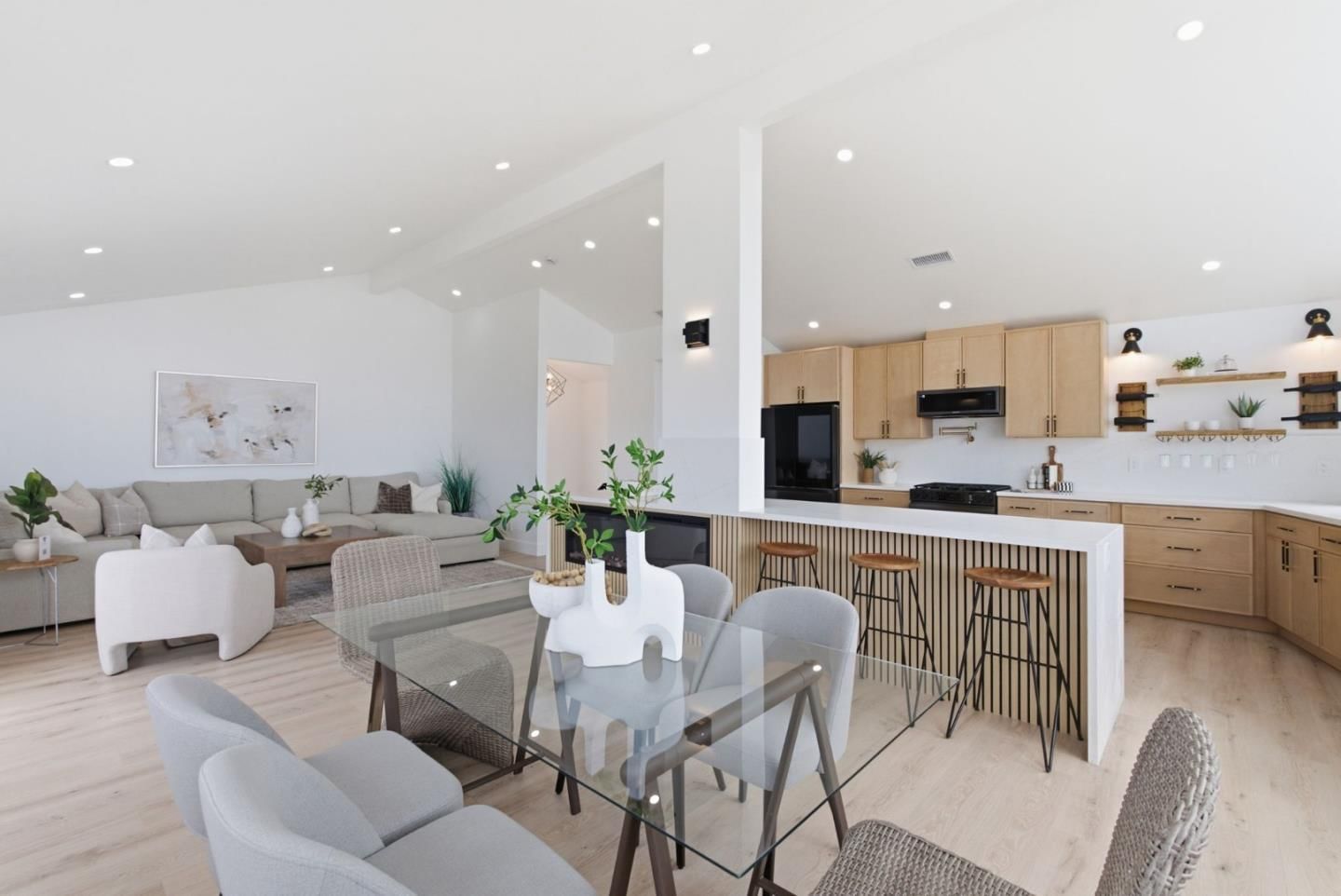 MLS Listing Photo 3