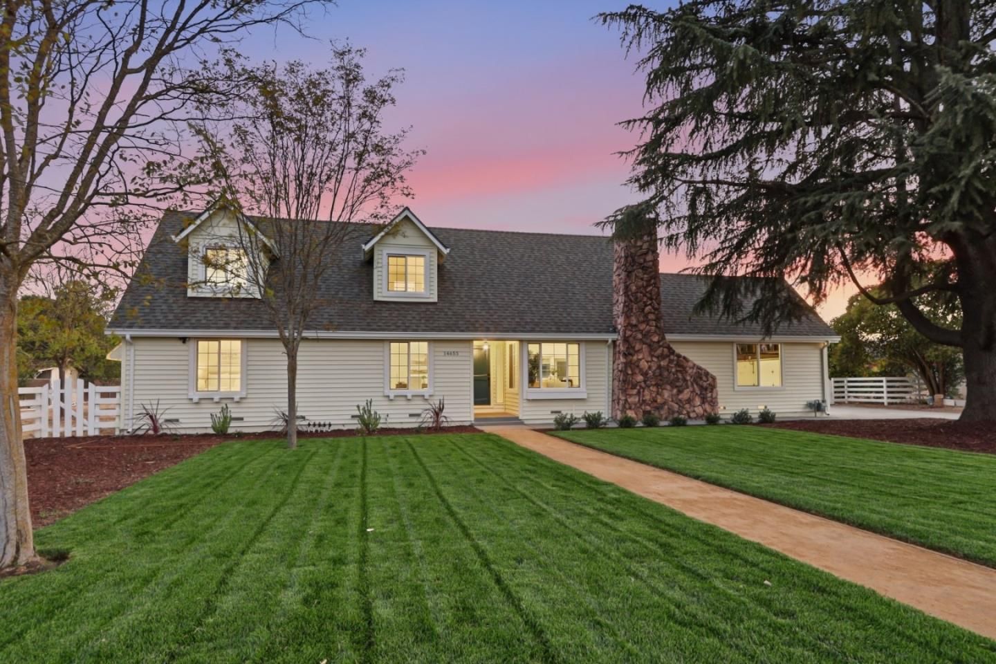 MLS Listing Photo 1