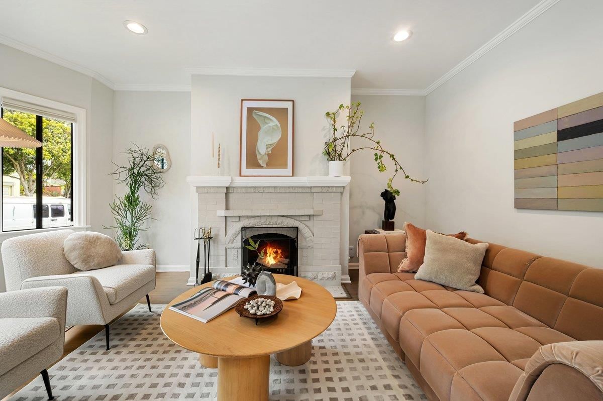 MLS Listing Photo 1