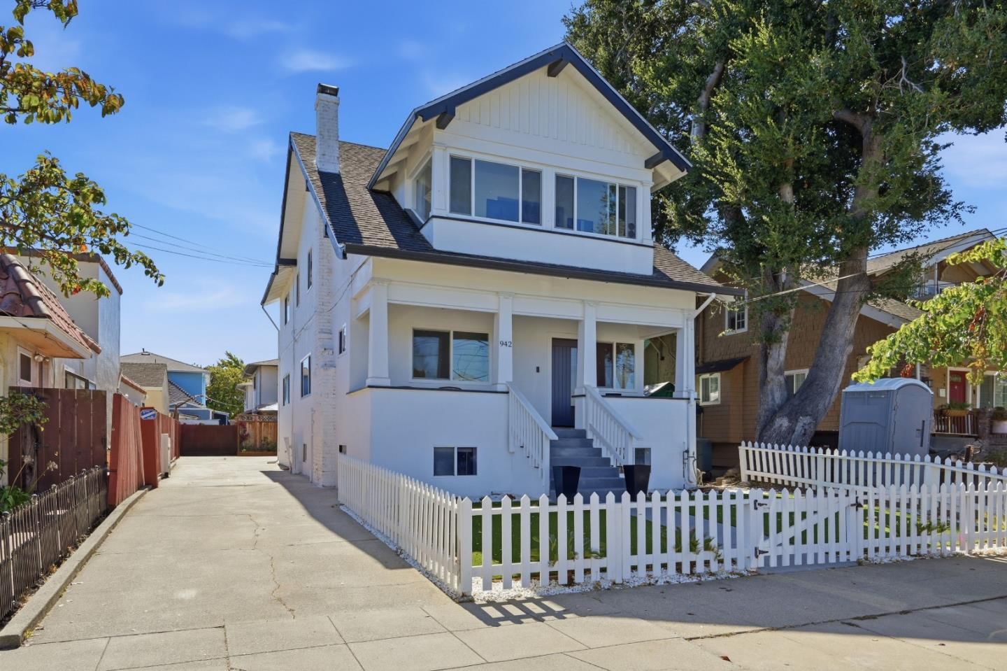 MLS Listing Photo 2