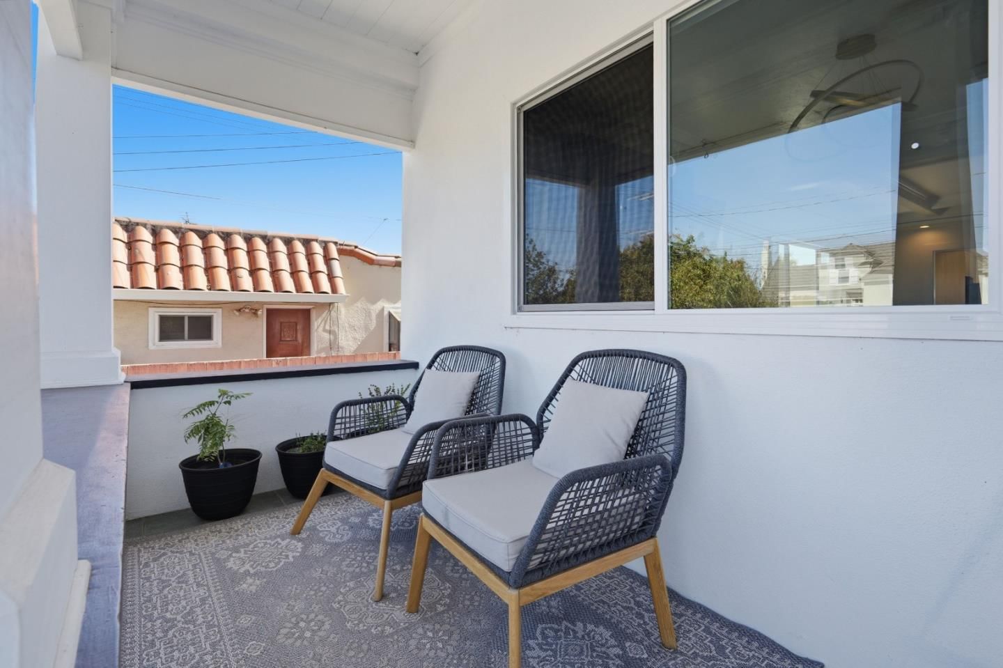 MLS Listing Photo 3