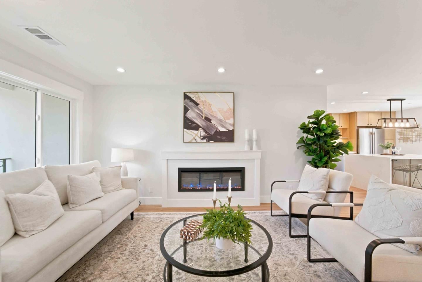 MLS Listing Photo 4