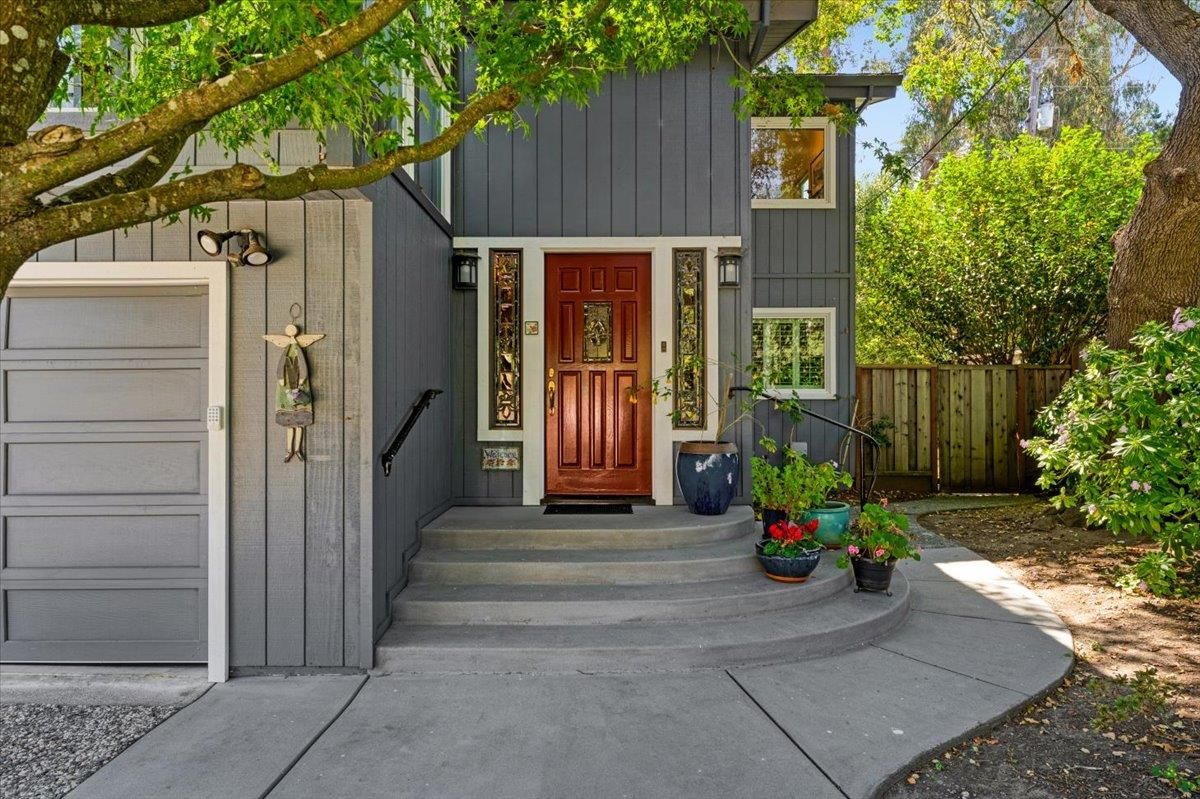 MLS Listing Photo 4