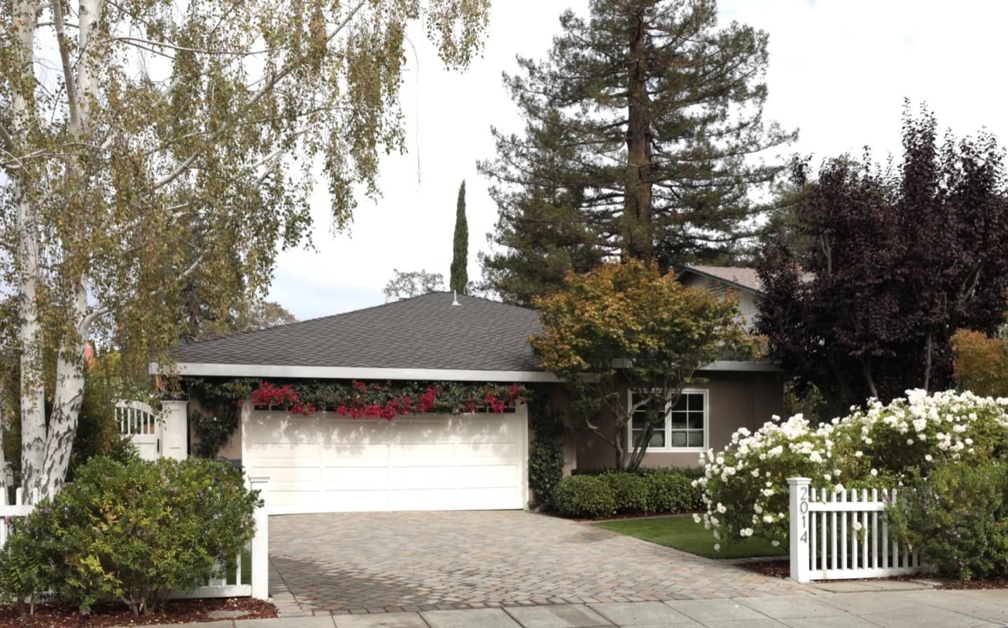 MLS Listing Photo 2