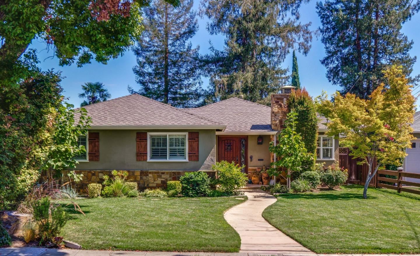 MLS Listing Photo 1