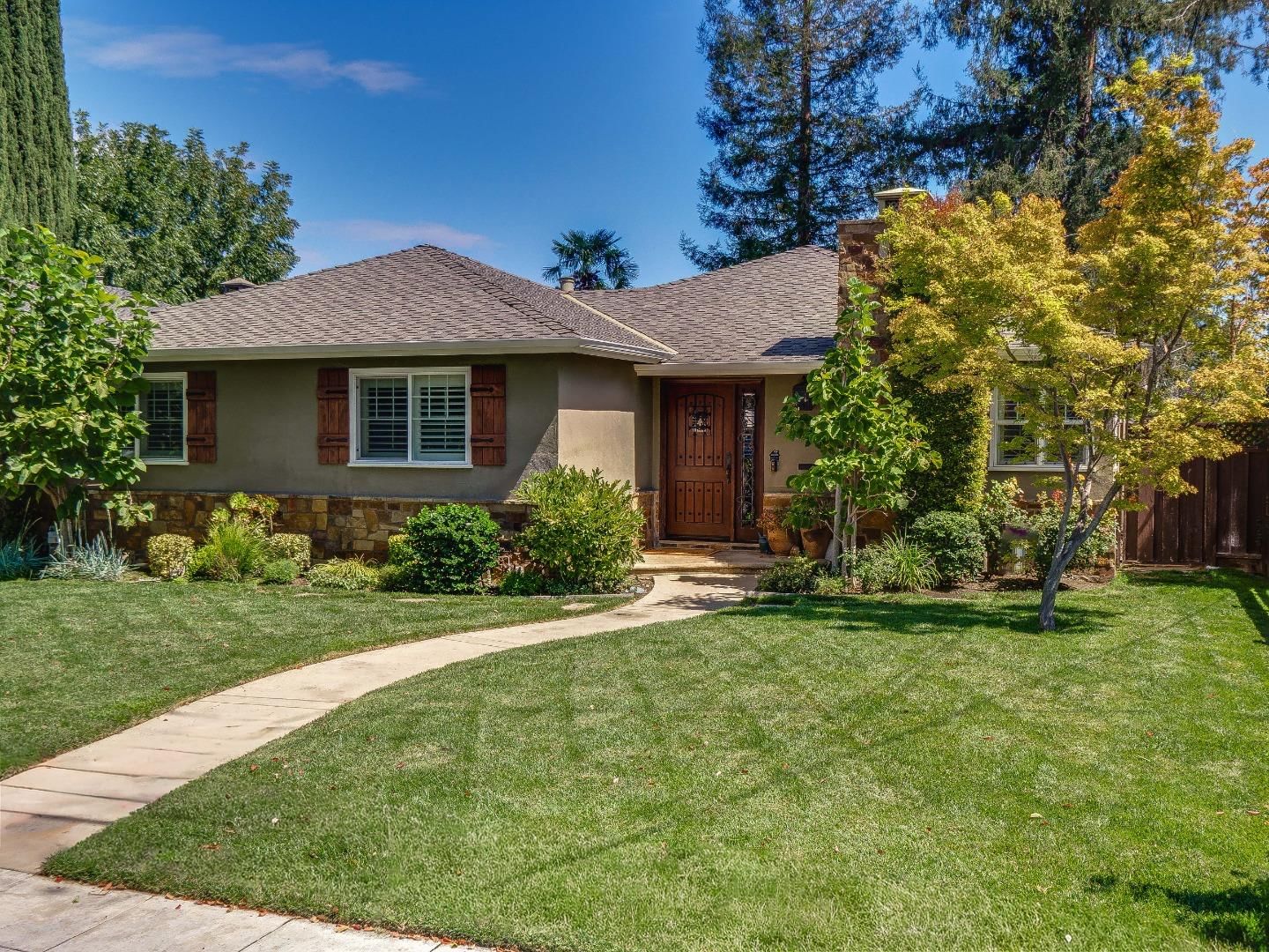MLS Listing Photo 2