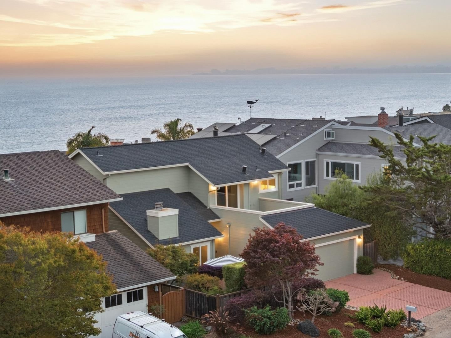 MLS Listing Photo 2