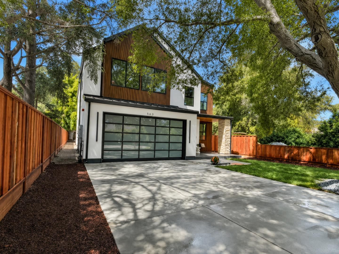 MLS Listing Photo 1
