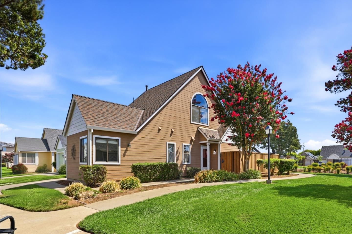 MLS Listing Photo 1