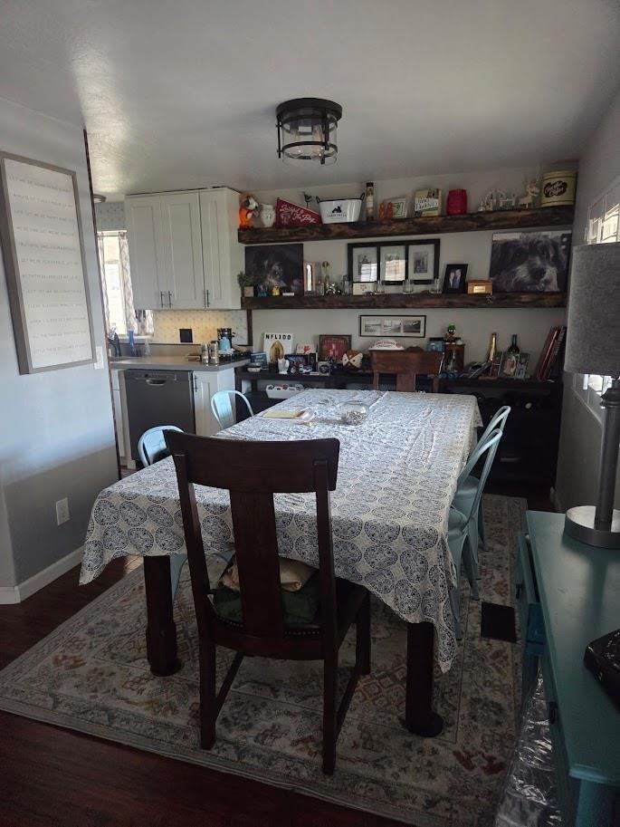 MLS Listing Photo 4