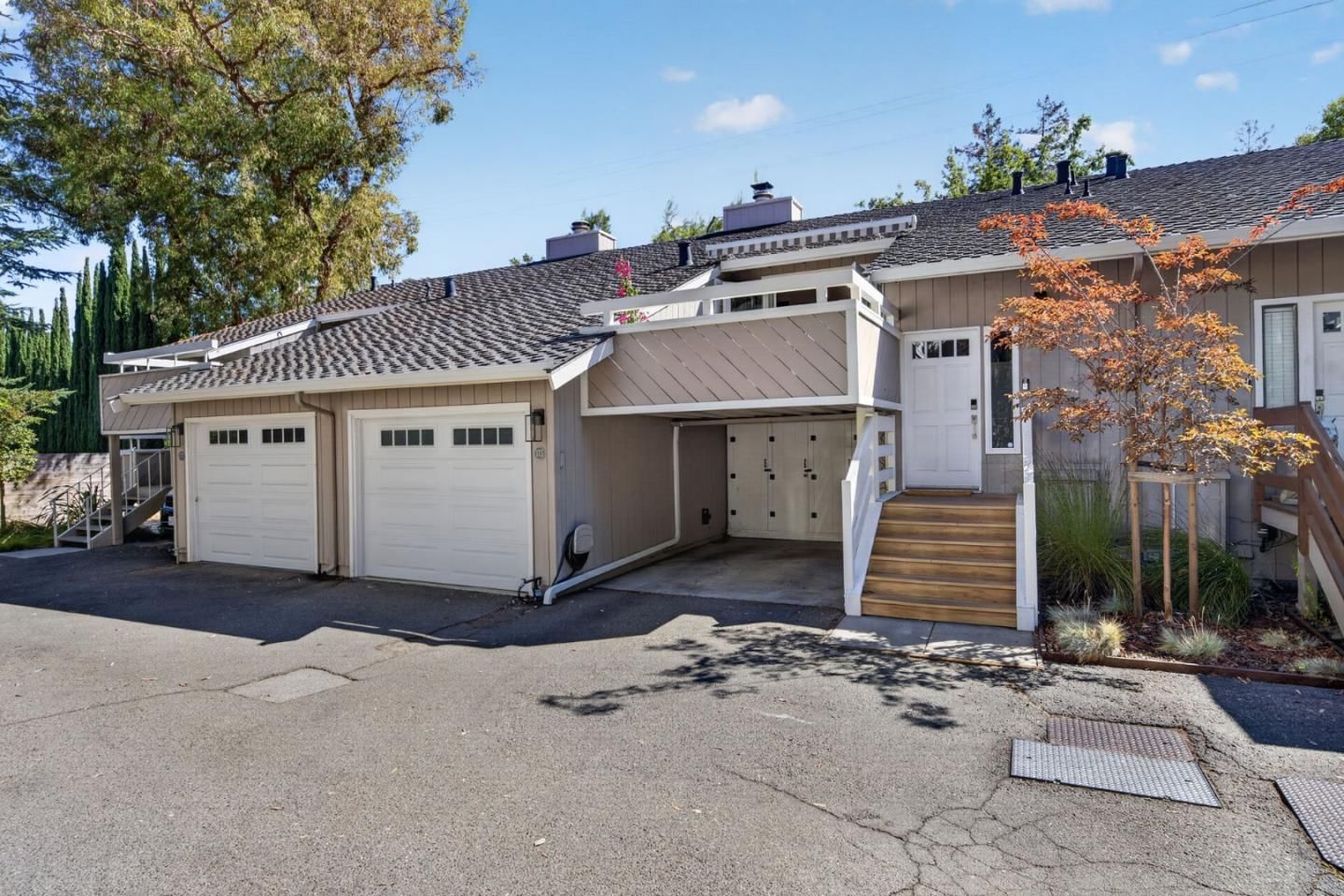 MLS Listing Photo 3