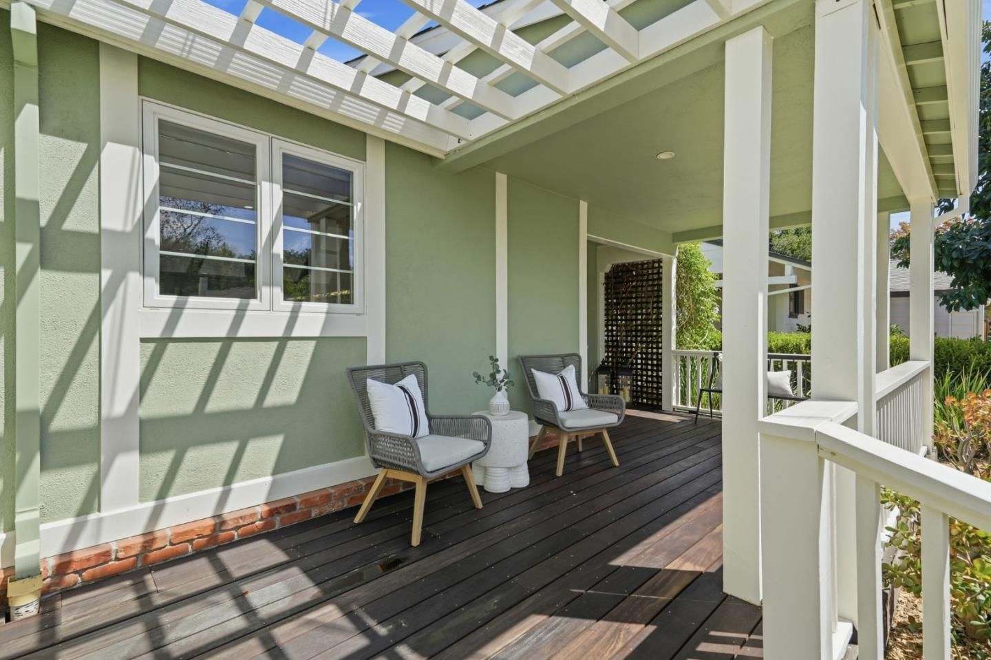 MLS Listing Photo 3