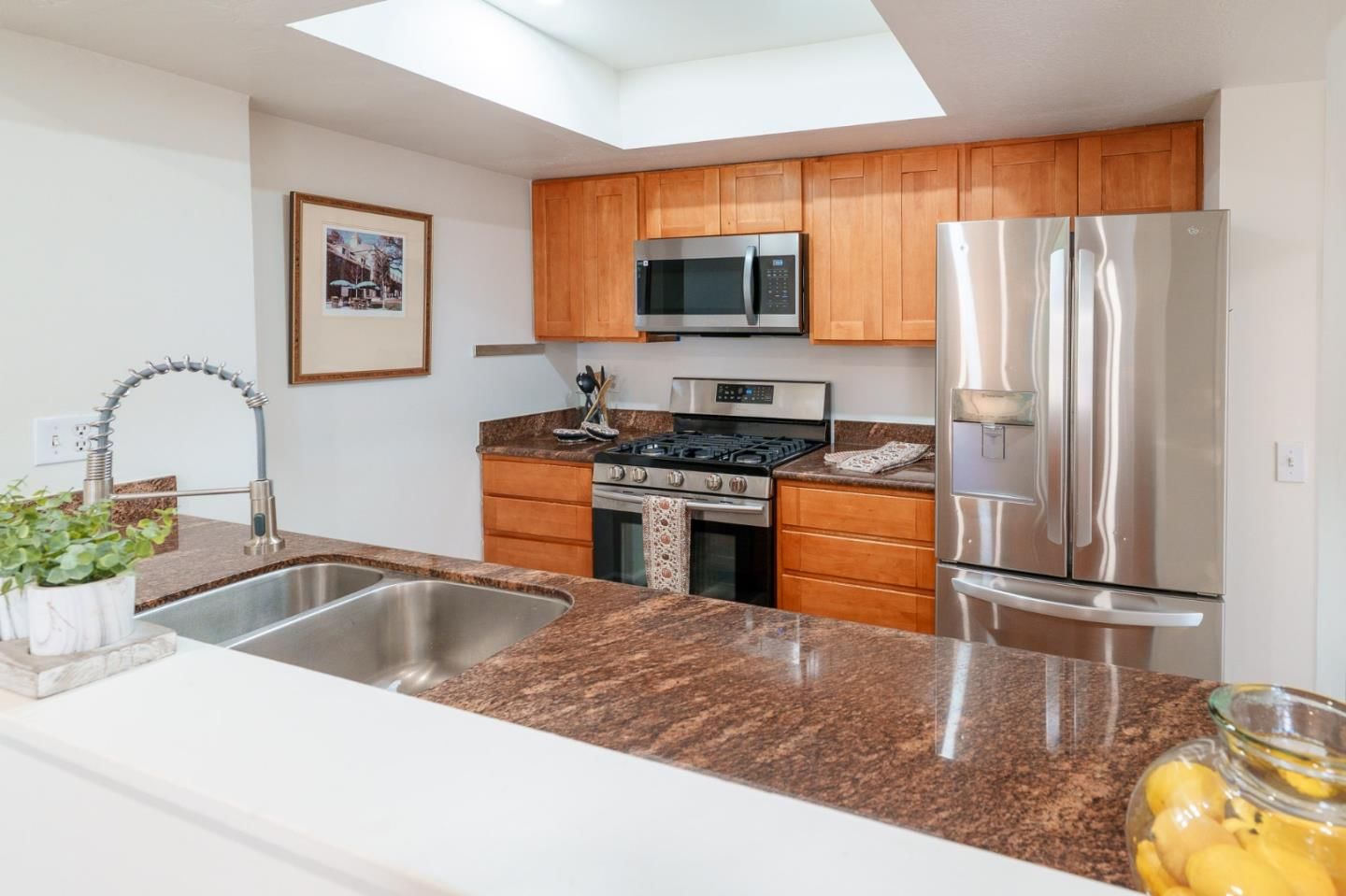MLS Listing Photo 4