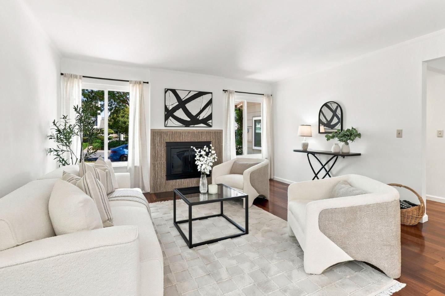 MLS Listing Photo 3