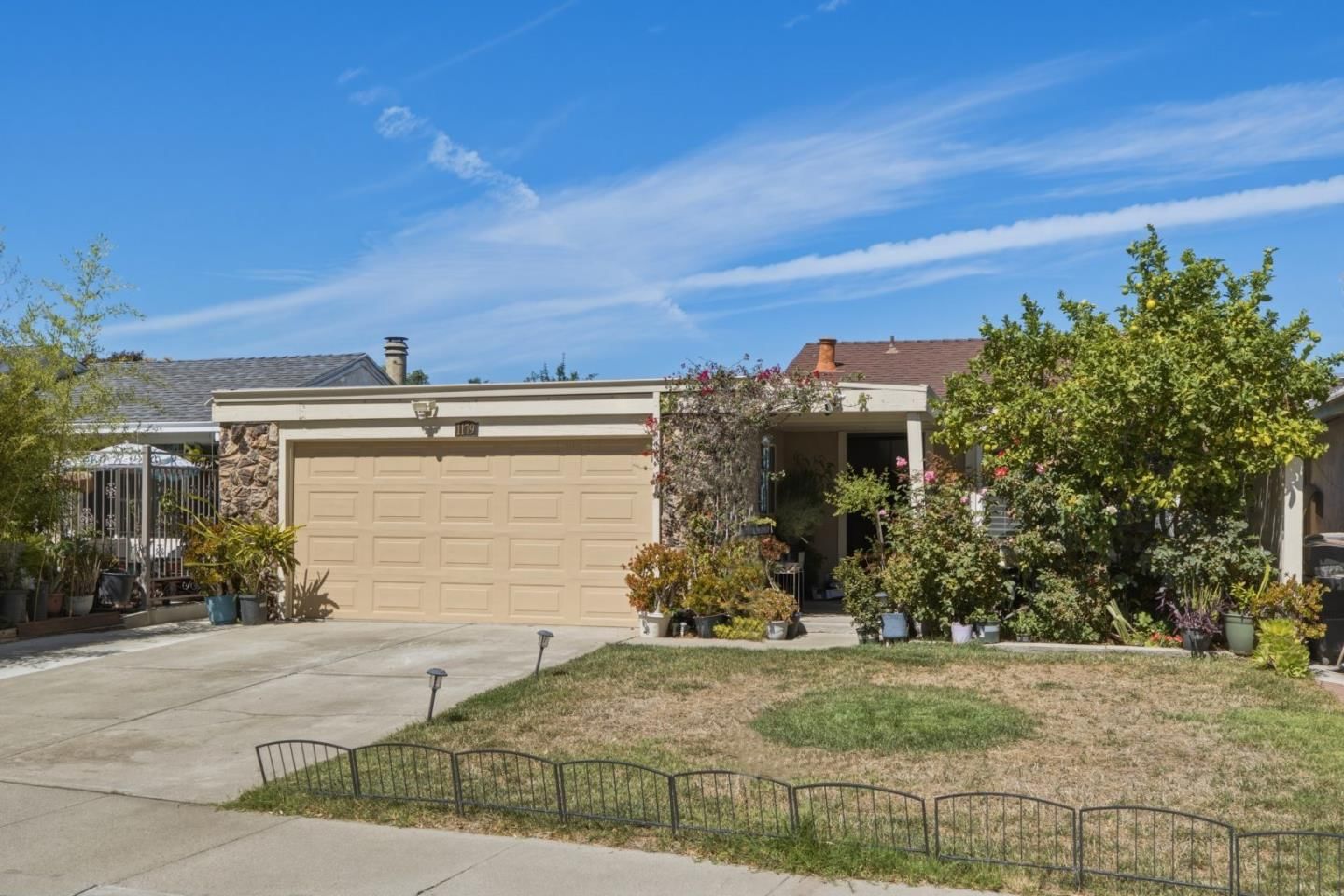 MLS Listing Photo 1