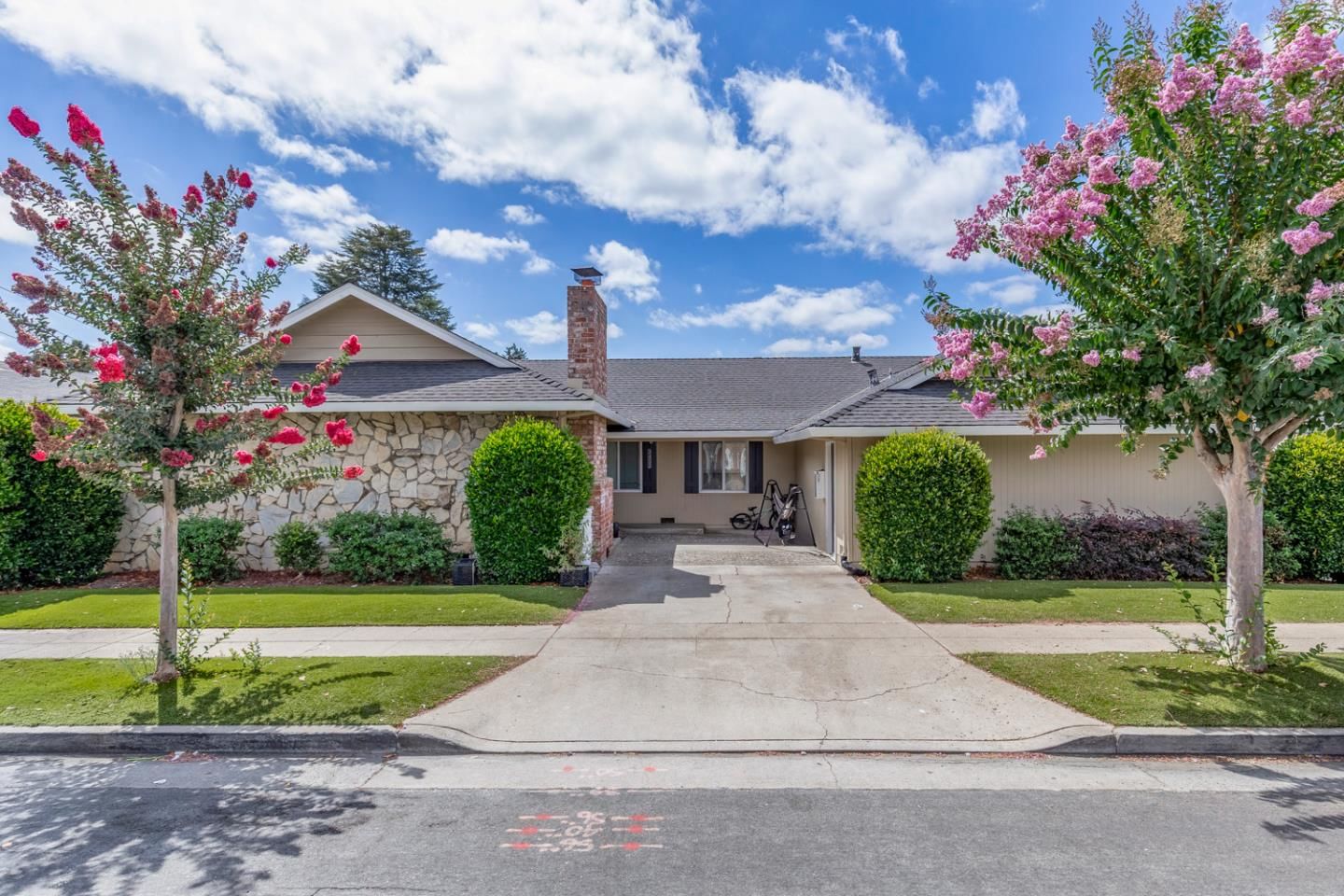 MLS Listing Photo 1