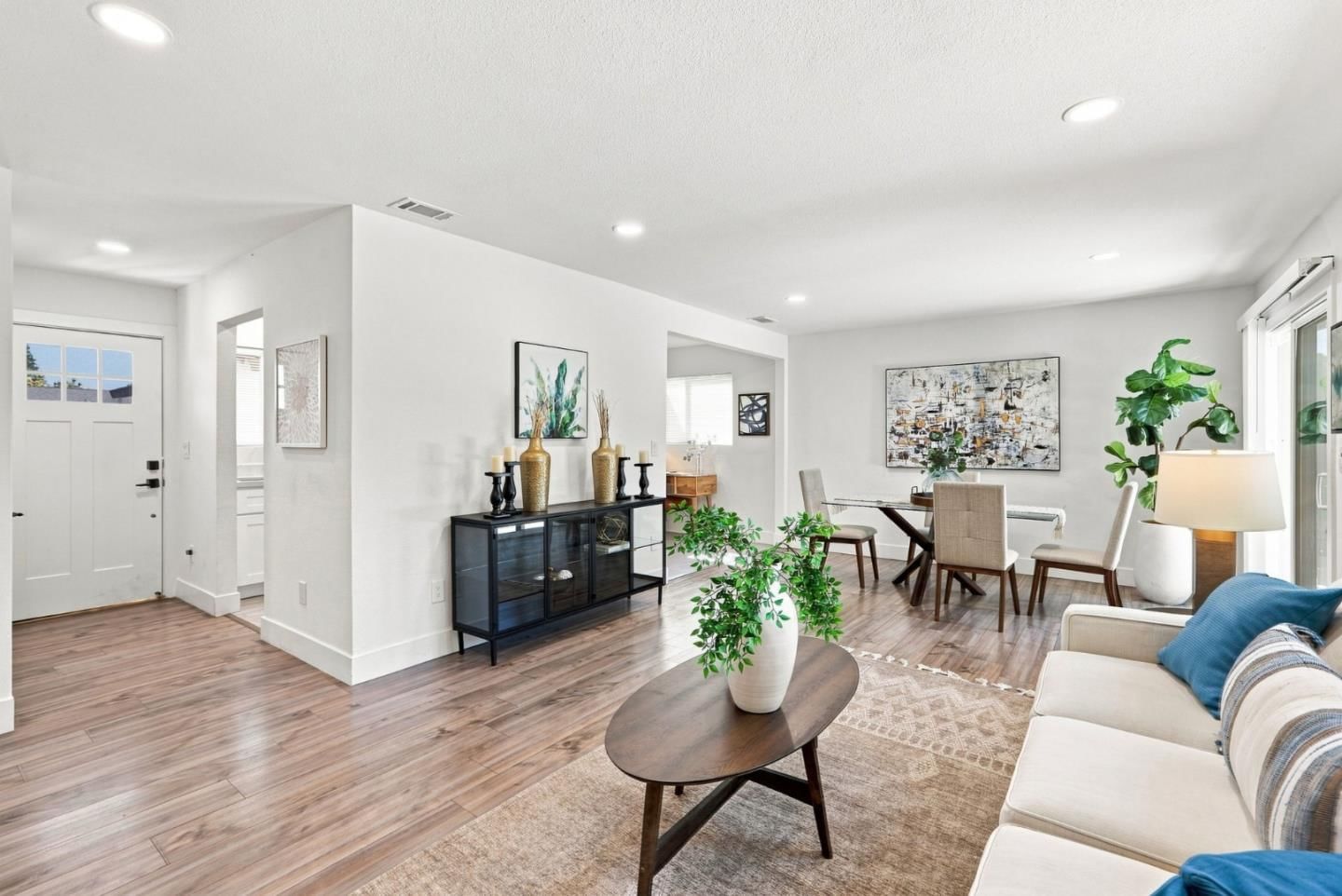 MLS Listing Photo 3