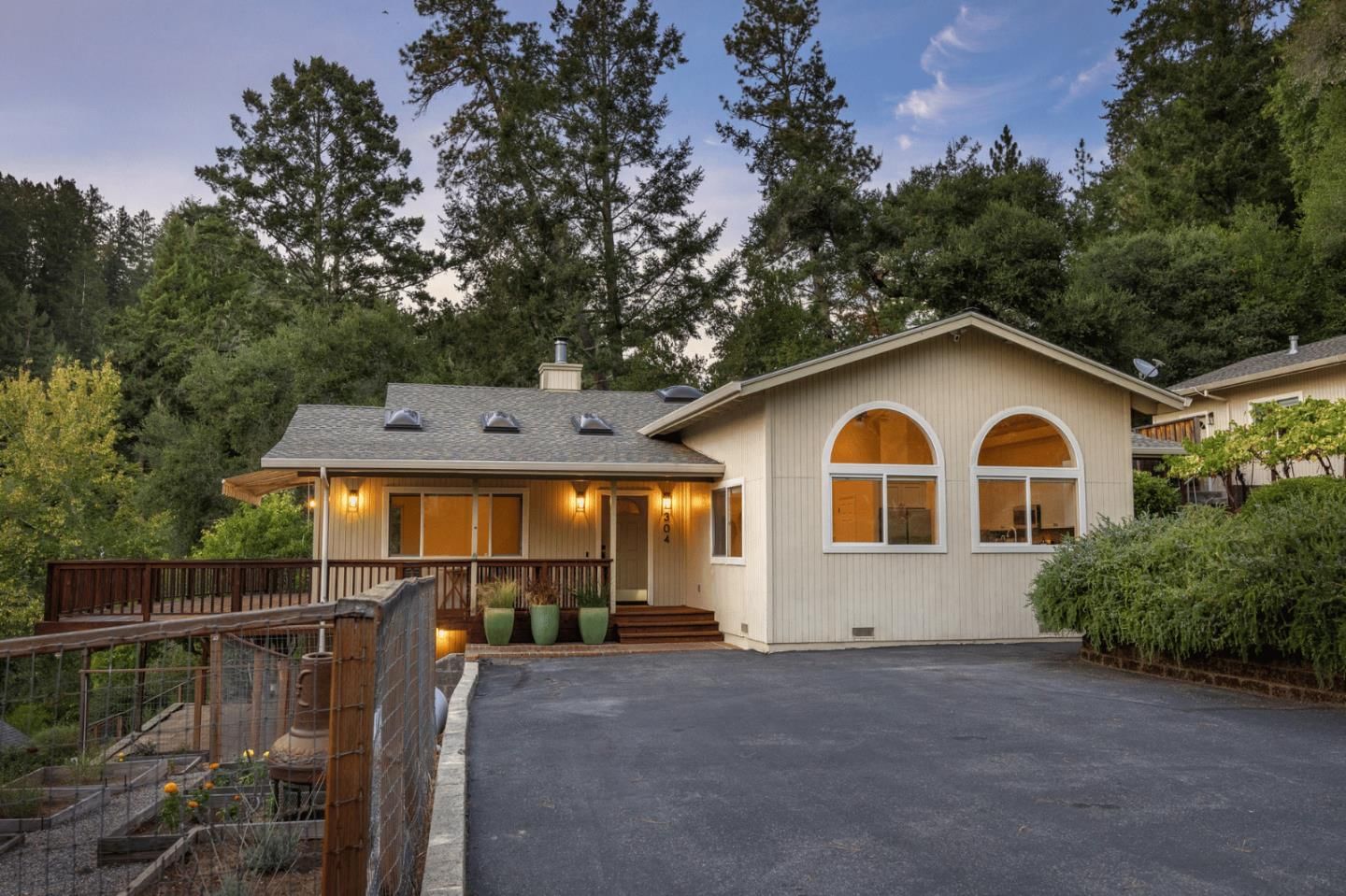 MLS Listing Photo 2