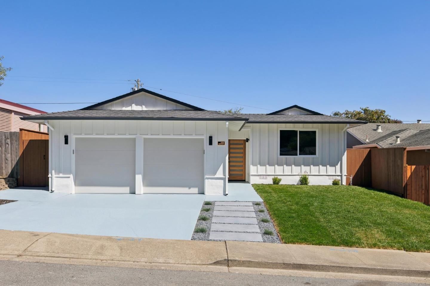 MLS Listing Photo 2