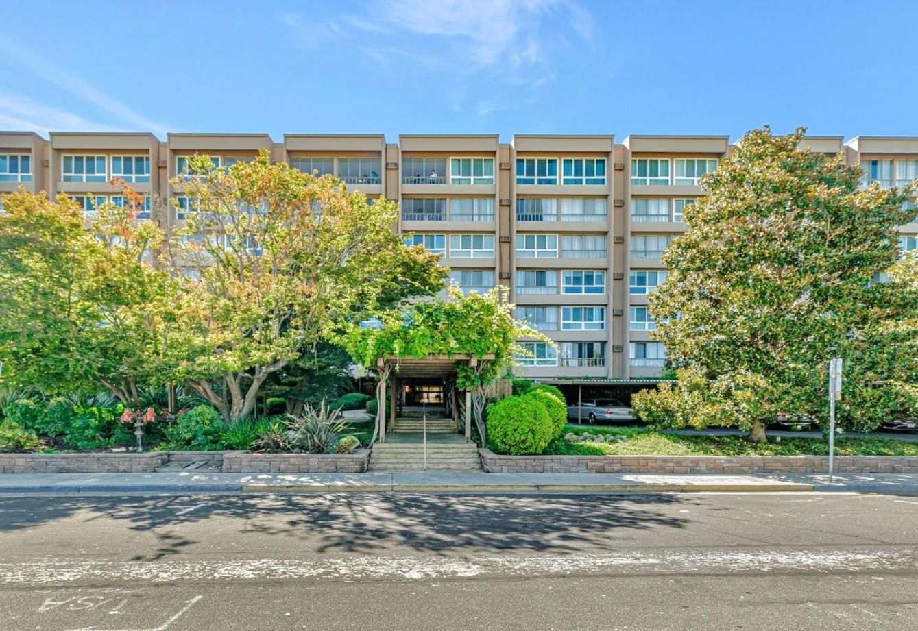 MLS Listing Photo 1