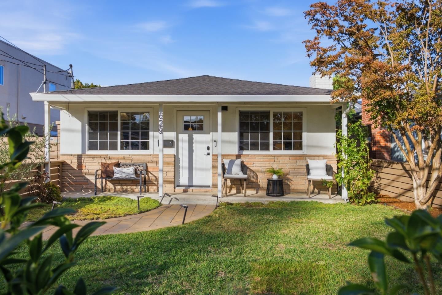 MLS Listing Photo 4