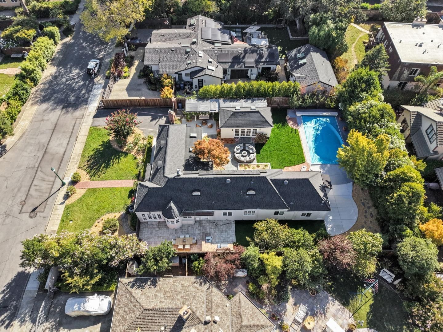 MLS Listing Photo 3