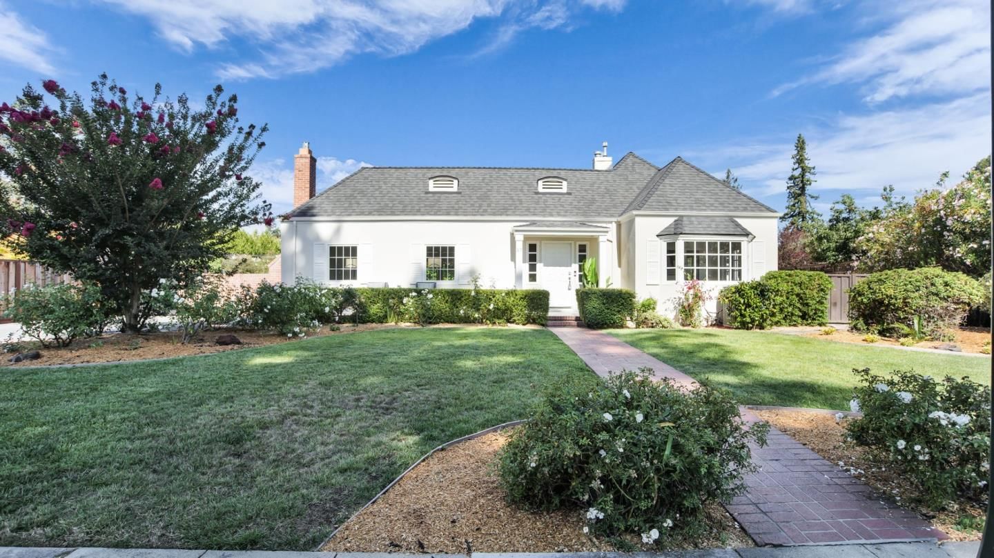 MLS Listing Photo 2