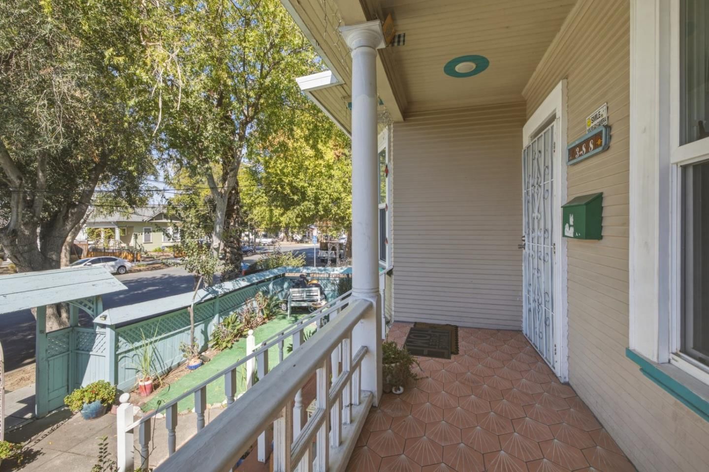 MLS Listing Photo 3