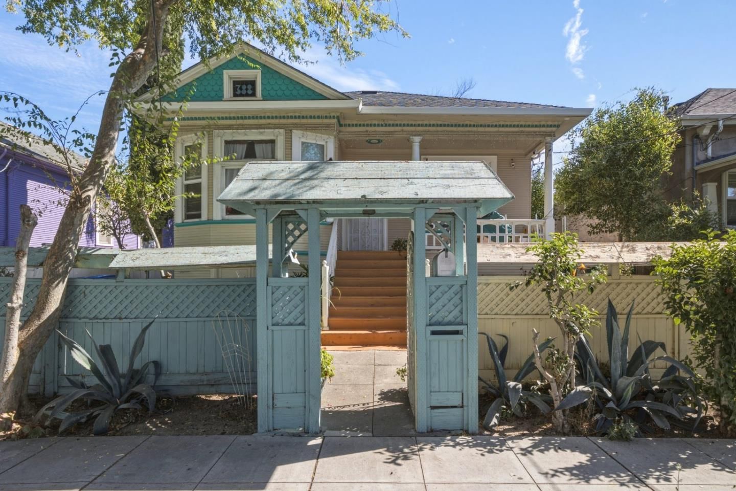MLS Listing Photo 1