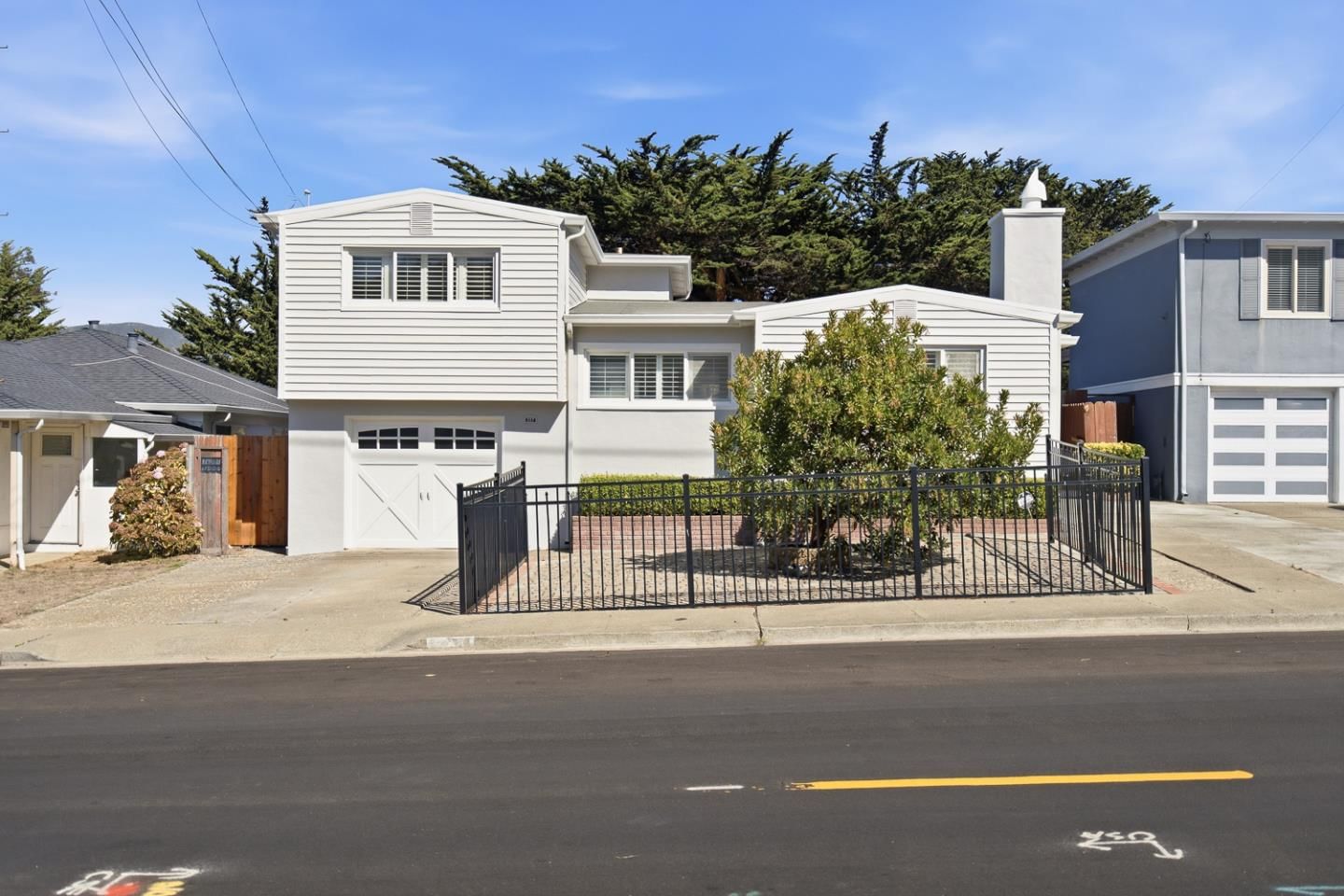 Listing Photo 1