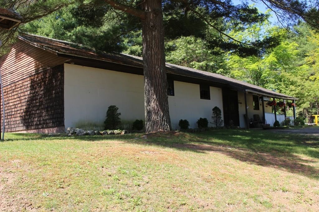 300 Daniel Shays Hwy, Orange, MA 01364