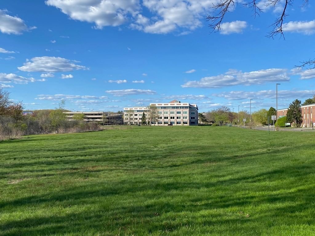 50 Quannapowitt Parkway, Wakefield, MA 01880 photo 5