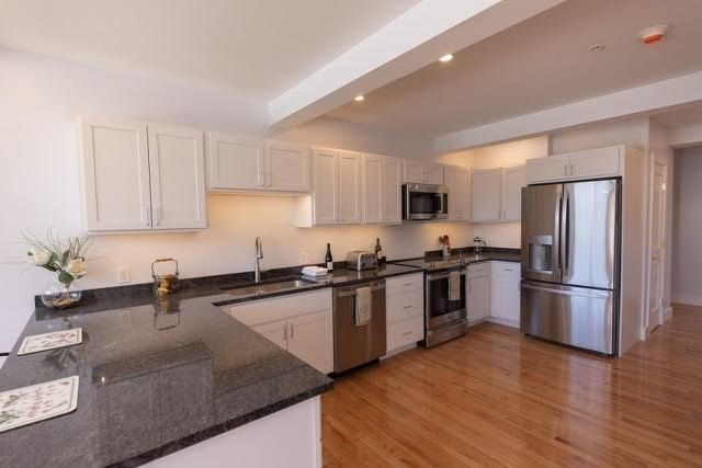 10 Deerfield Ave #5 Shelburne — Photo 11 of 28