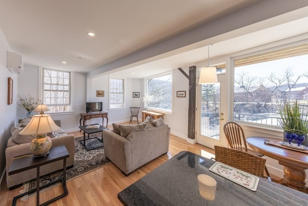 10 Deerfield Ave #5 Shelburne — Photo 5 of 28