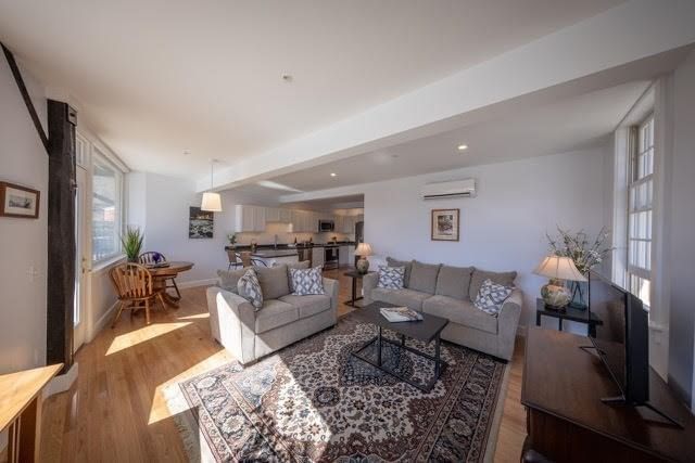10 Deerfield Ave #5 Shelburne — Photo 7 of 28