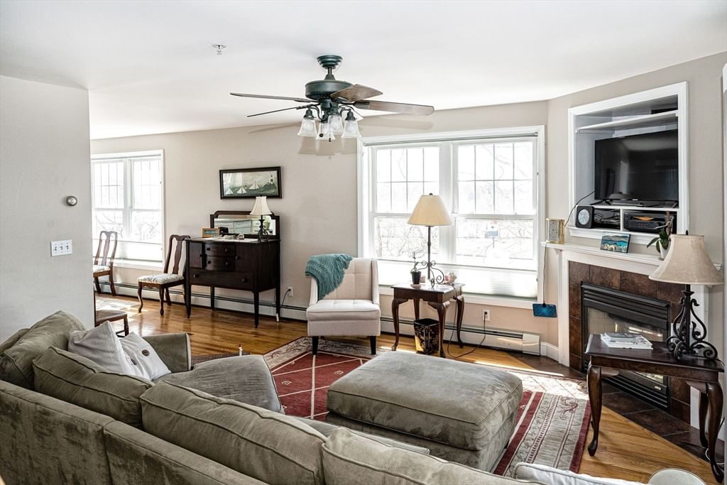 Listing Image 13