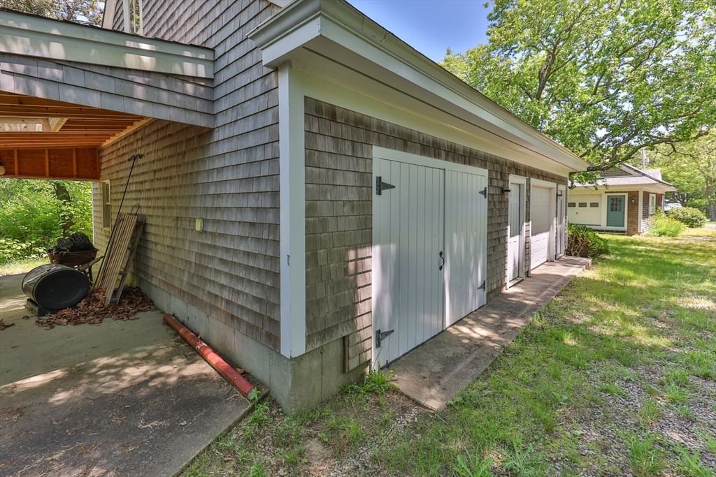 231 Crowell Road Chatham — Photo 14 of 27