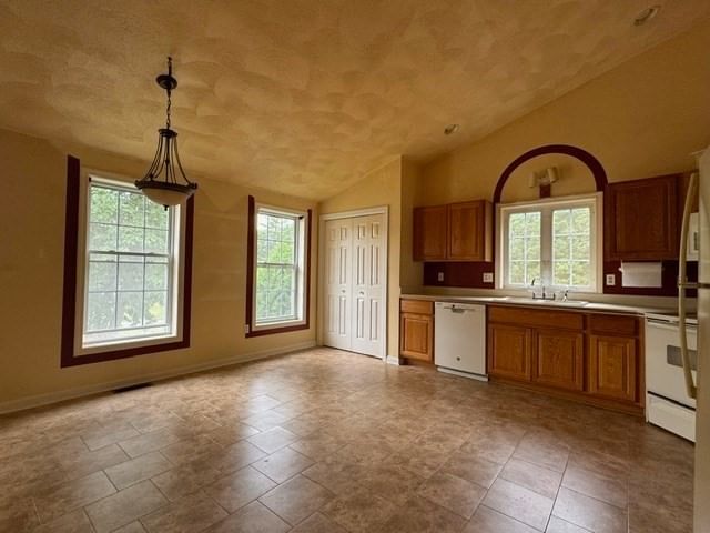 7 Patriot Dr #14, Hampstead, NH 03826 photo 5