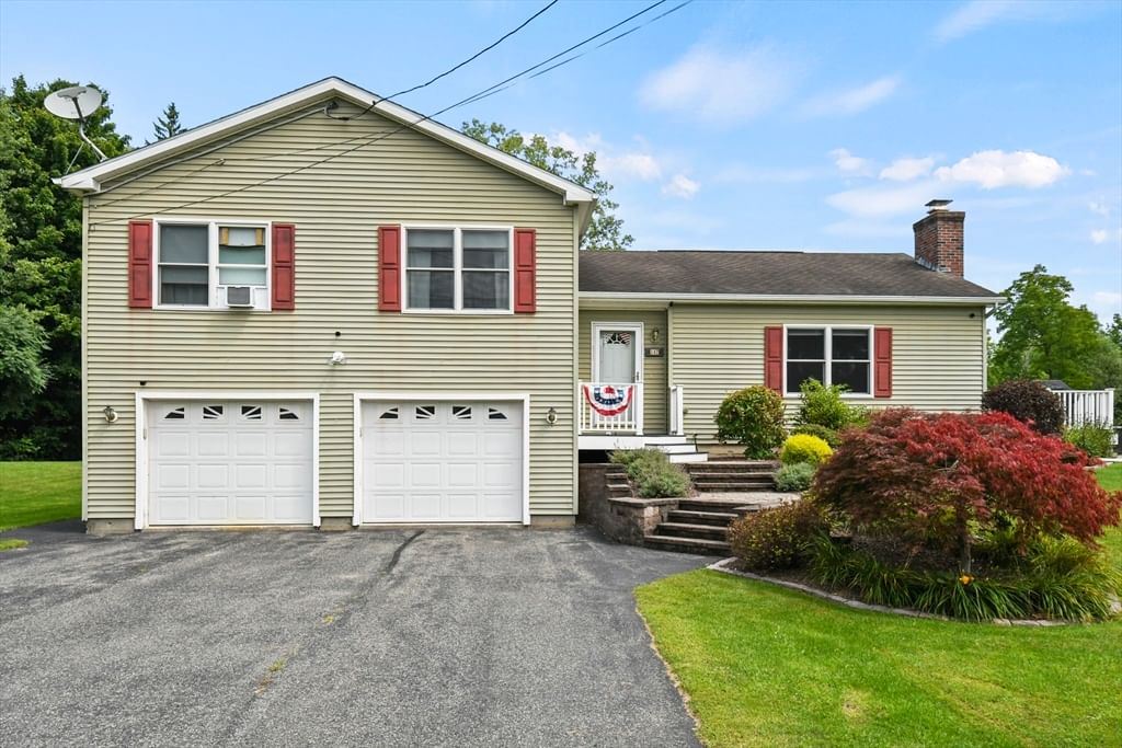 147 Richmond St, Cheshire, MA 01225 photo 2