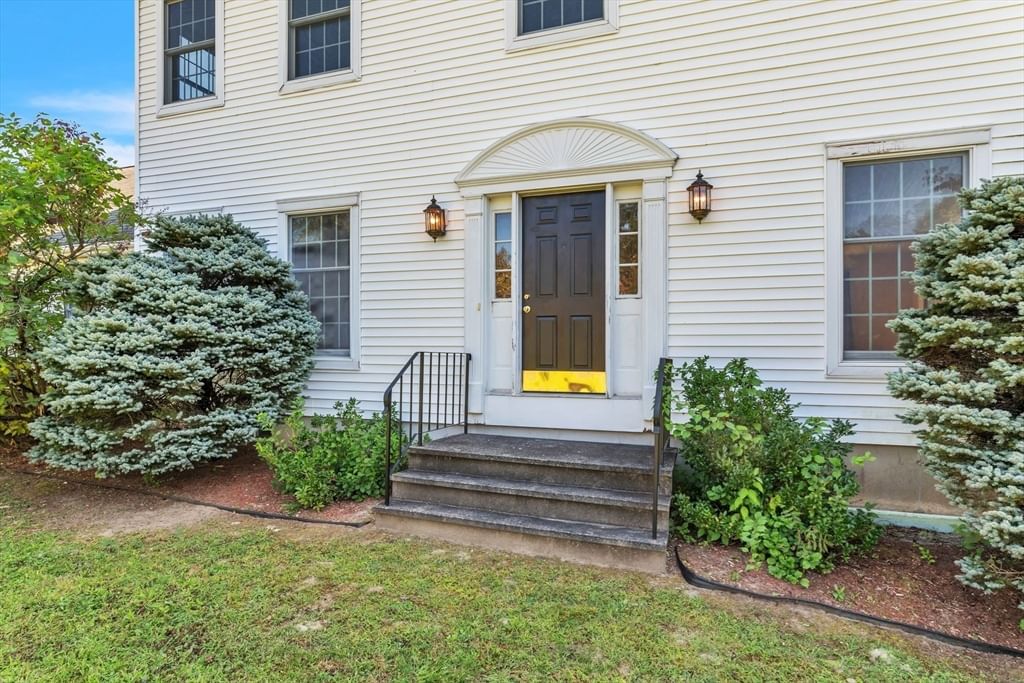 125 Mountain View Ter, Lee, MA 01238 photo 2