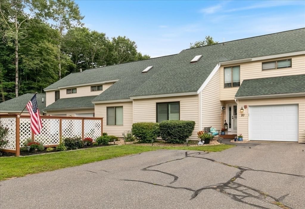 20 Ironwood Ln #20, Atkinson, NH 03811 photo 3