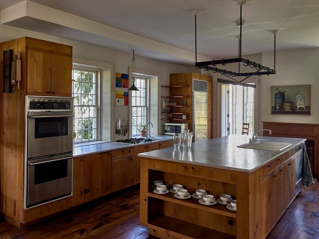 17 East St, Stockbridge, MA 01262 photo 2