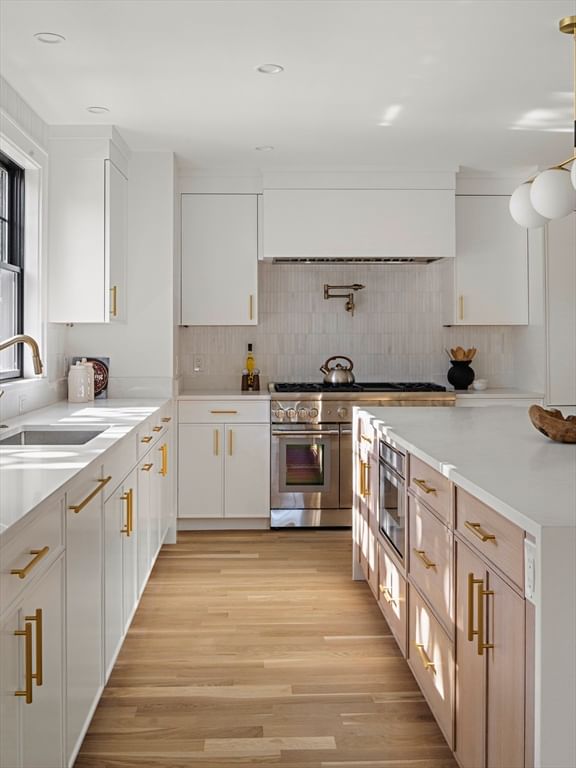 34 Adella Newton — Photo 19 of 34