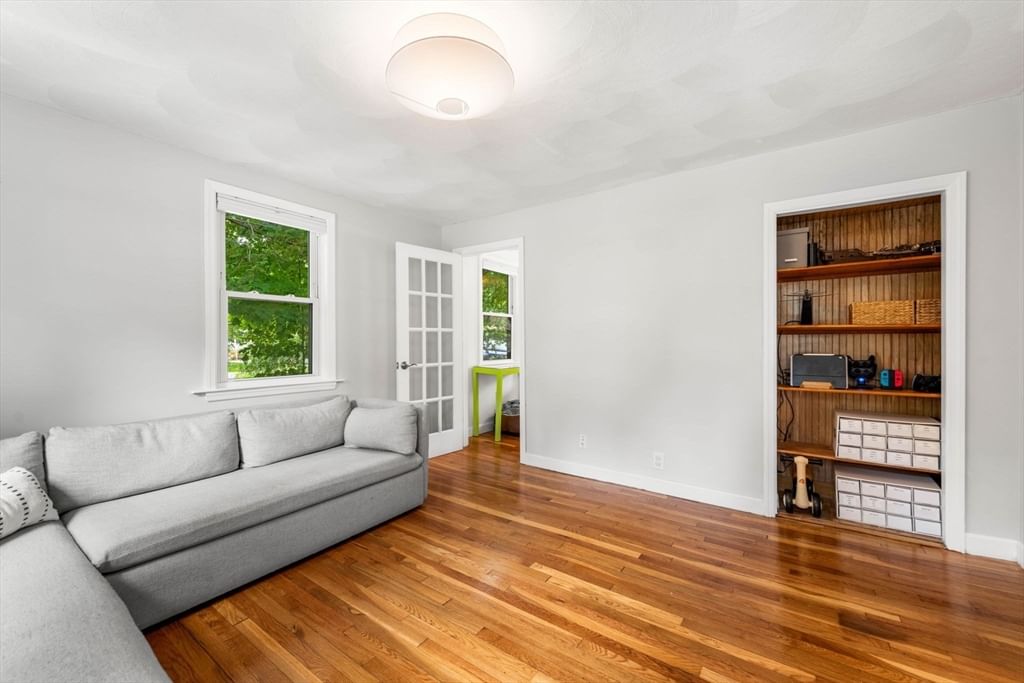 84 Woburn St Reading — Photo 15 of 42
