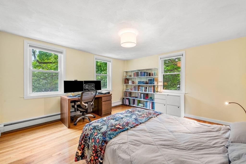 84 Woburn St Reading — Photo 22 of 42
