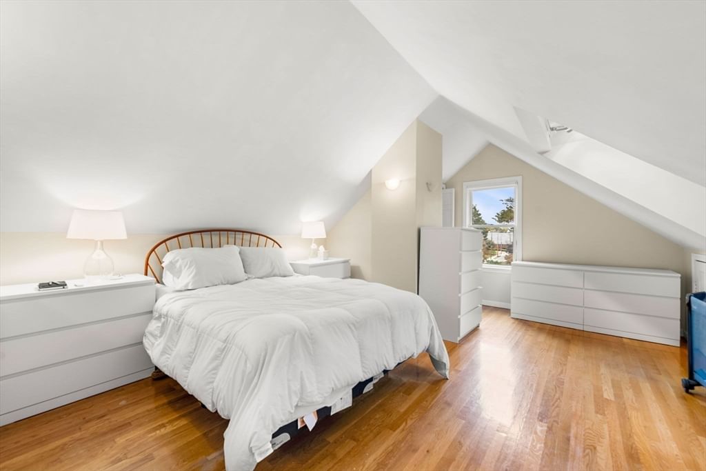 84 Woburn St Reading — Photo 30 of 42